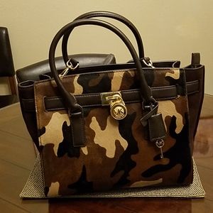 Michael Kors Large Hamilton Camo Haircalf